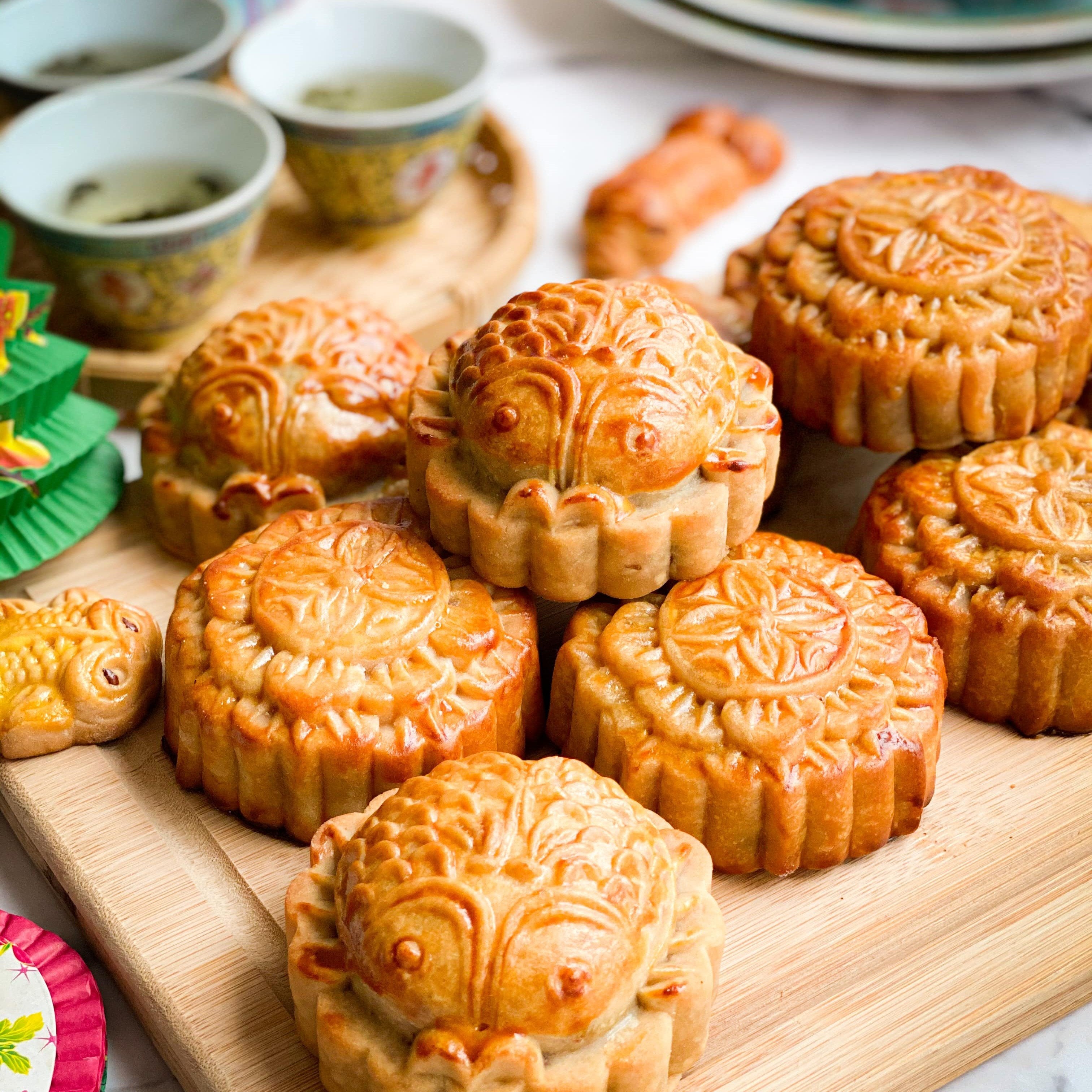 Cantonese Mooncake - Lotus Seed